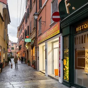 Fusari A Piazza Maggiore By Wonderful Italy Bologna